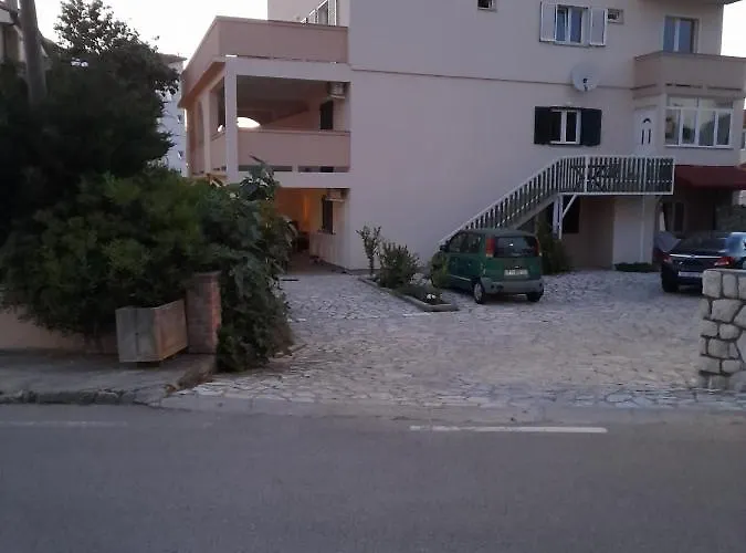 In With Terrace, Air Conditioning, Wifi 3719-6 *