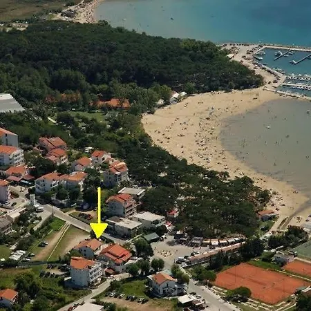 Guest house In With Terrace, Air Conditioning, Wifi 3719-6 *